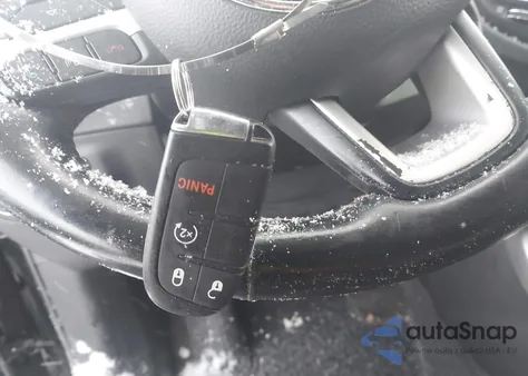 2019 Jeep Compass Latitude 4X4 from USA, damaged, VIN 3C4NJDBBXKT696428